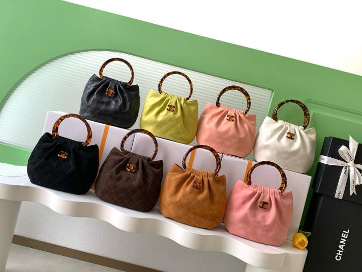Picture of Chanel Handbags _SKUfw239841839fw